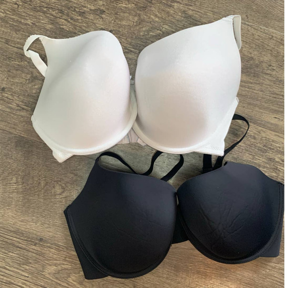 Delta Burke Other - Bundle Delta Burke and Secret Treasure Bras 38 DD/DDD